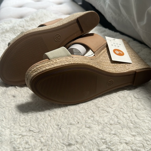 NWT a new day Blush Adelina Wedge Sandals - Picture 8 of 8